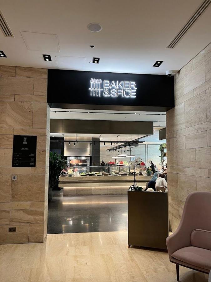 Shirvan Hotel City Yard Джидда Екстер'єр фото Baker & Spice in the Mall of the Emirates