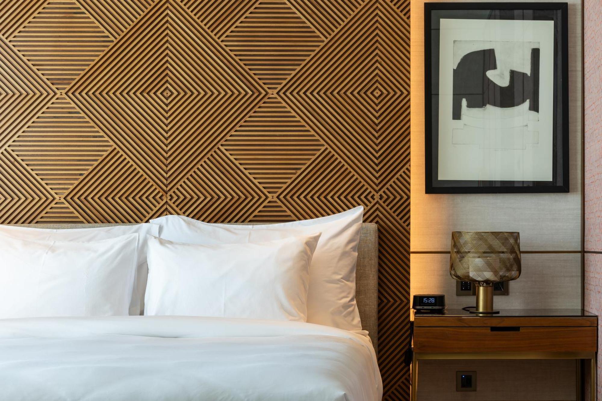 Shirvan Hotel City Yard Джидда Екстер'єр фото A bedroom at the hotel