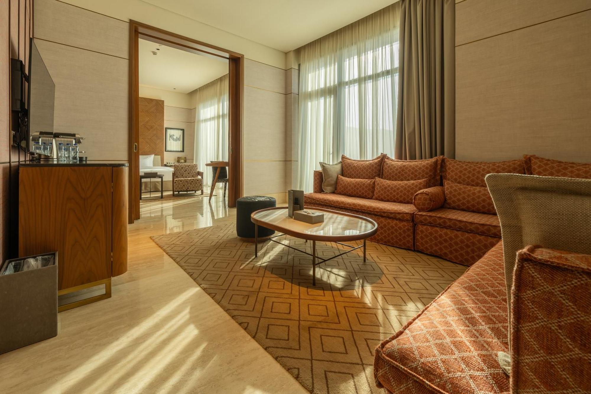 Shirvan Hotel City Yard Джидда Екстер'єр фото A suite at the Ritz-Carlton, Dubai